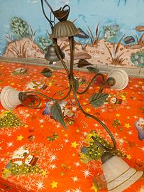 Lampadario elegante in acciaio e vetro