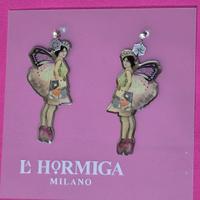 Deliziosi orecchini a forma di fatina l'hormiga