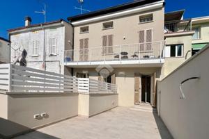 3 LOCALI A GUASTALLA