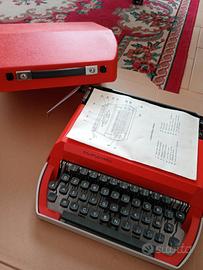 macchina da scrivere Olivetti primavera 