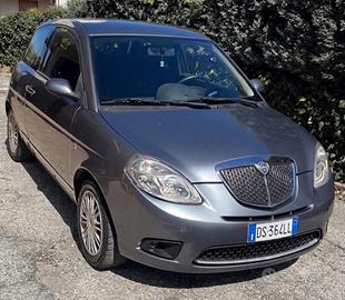 Lancia y 1.2 GPL Full Optional