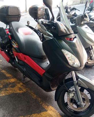 Yamaha Xmax 250 anno 2007 (personalizzato)