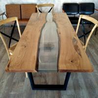 ✨Tavolo in legno e resina ✨