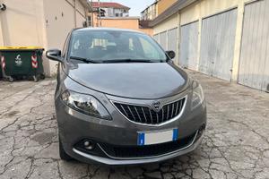 Lancia Ypsilon - 2023 hybrid neopatentati