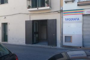 Locale commerciale su Piazza della Repubblica