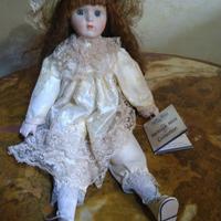 Bambola vintage da collezione