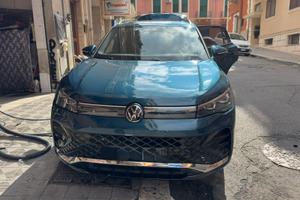 Tiguan R Line anno 2025 SUBENTRO NOLEGGIO