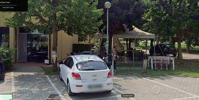 Piccolo Bar con Giardino Esclusivo