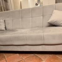 Divano grigio perla