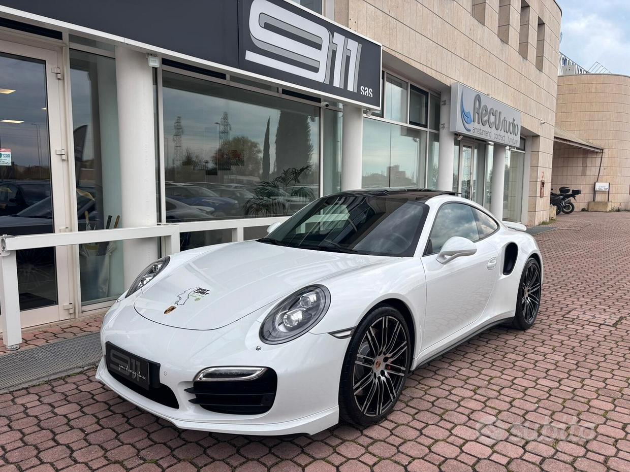 PORSCHE 911 (991)