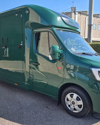 Van trasporto 2 cavalli Renault Master 180 DCI