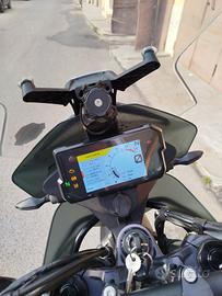  KTM 890