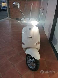 Piaggio  vespa et4 125 restaurata