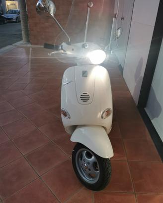 Piaggio  vespa et4 125 restaurata