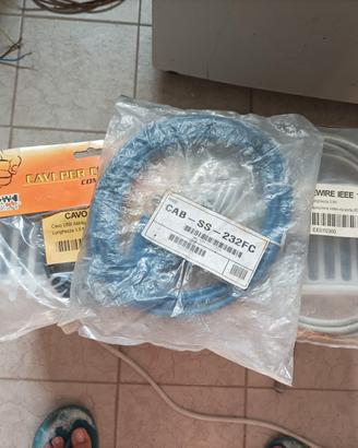 cavo mini USB, cavo firware e cavo VGA 