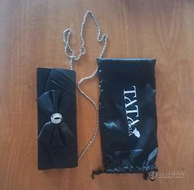 Pochette da donna, nera ed elegante