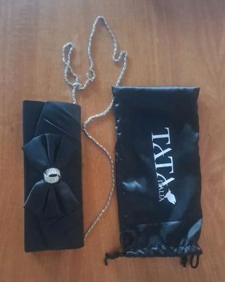 Pochette da donna, nera ed elegante