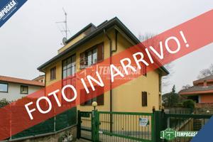 TRILOCALE CON DOPPI SERVIZI IN ZONA MADONNA REGINA