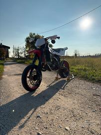 Husqvarna sm/cr 125 2011