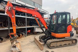 MiniEscavatore usato KUBOTA KX57-4