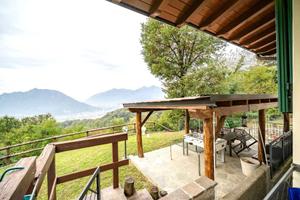 Villa di 100 m² con 5 locali a Lecco