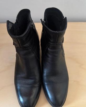 Stivaletti Valleverde donna in pelle neri