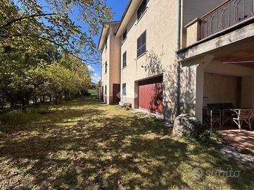 CASA INDIPENDENTE A PICINISCO