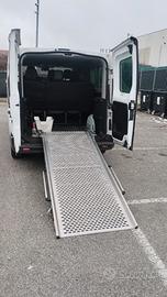 Scivolo per disabili per furgone