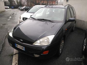 FORD Focus 1.6i 16V cat SW Zetec