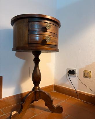 Tavolino Vintage in Legno con Cassetti