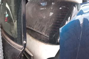 Portellone Peugeot 206