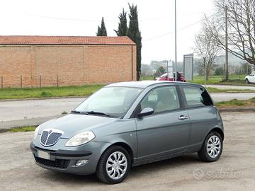 LANCIA YPSILON 1.2 benzina - SI NEOPATENTATI