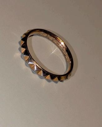anello dorato 