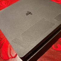 Playstation 4 slim