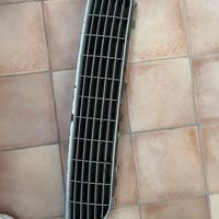 Griglia inferiore grande punto