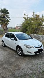 Astra J 1.4 cc 100 cv