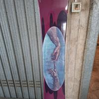 Snowboard fatto su misura unico