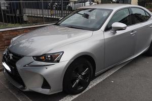 Lexus is300