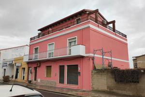 Bilocale sano senza umidità da rivedere