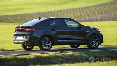 RENAULT Arkana TECHNO Hybrid E-Tech 145 CV RS Line