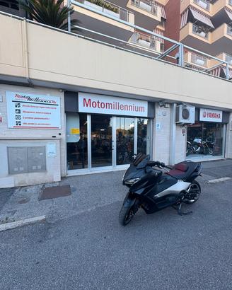 Yamaha T Max 560 25 anniversario