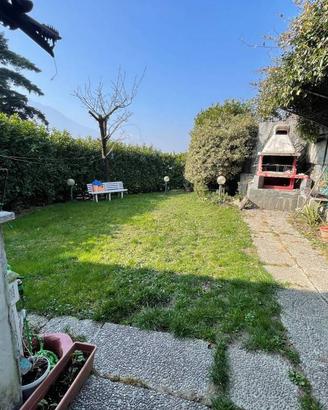 Villa di 131 m² con 4 locali e box auto a Cercino