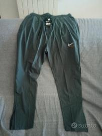 pantalone tec Nike 