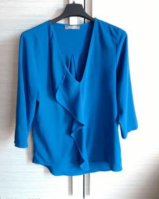blusa con volant 