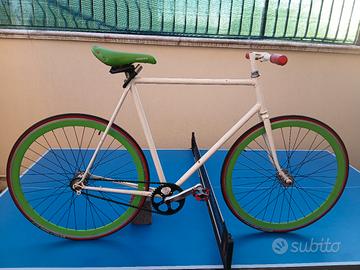bici ruote 28, scatto fisso 