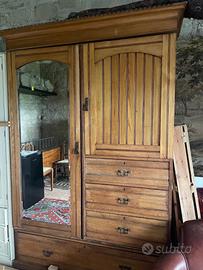 Guardaroba in legno