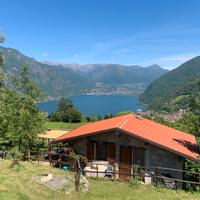 Baita affacciata sul lago Ceresio