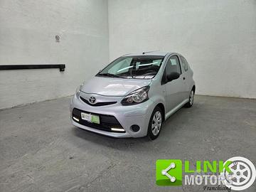 TOYOTA Aygo Active Connect GARANZIA NEOPATENTATI