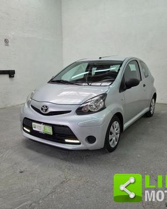 TOYOTA Aygo Active Connect GARANZIA NEOPATENTATI
