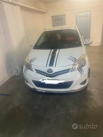 Toyota yaris 2012